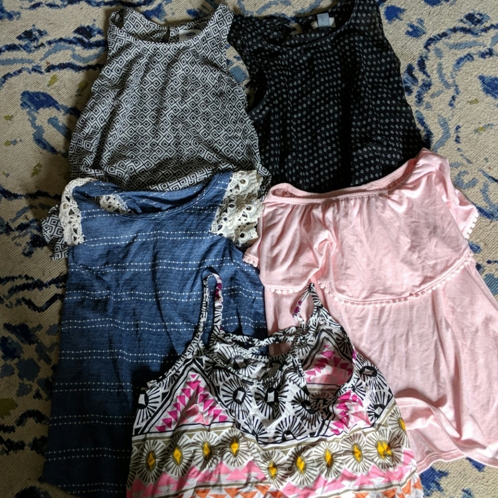 Lot of 5 girls tops